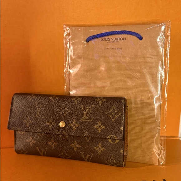 Louis Vuitton Monogram Sarah Wallet Brown Canvas Clutch - Picture 1 of 14